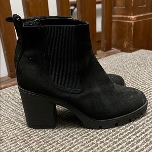 H&M black suede booties size 6.5
